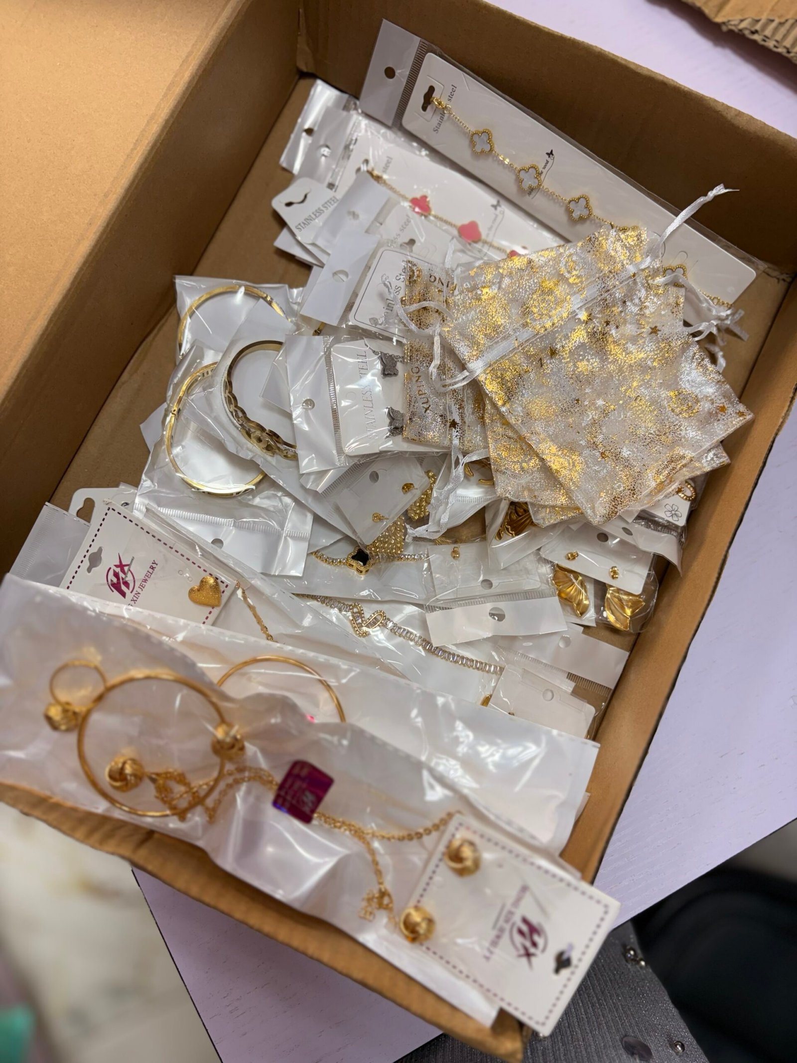 img_3179 50K JEWELRY PACK - Image 1