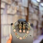 VINTAGE NECKLACE 3