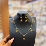 MULTIPLE CLOVER NECKLACE