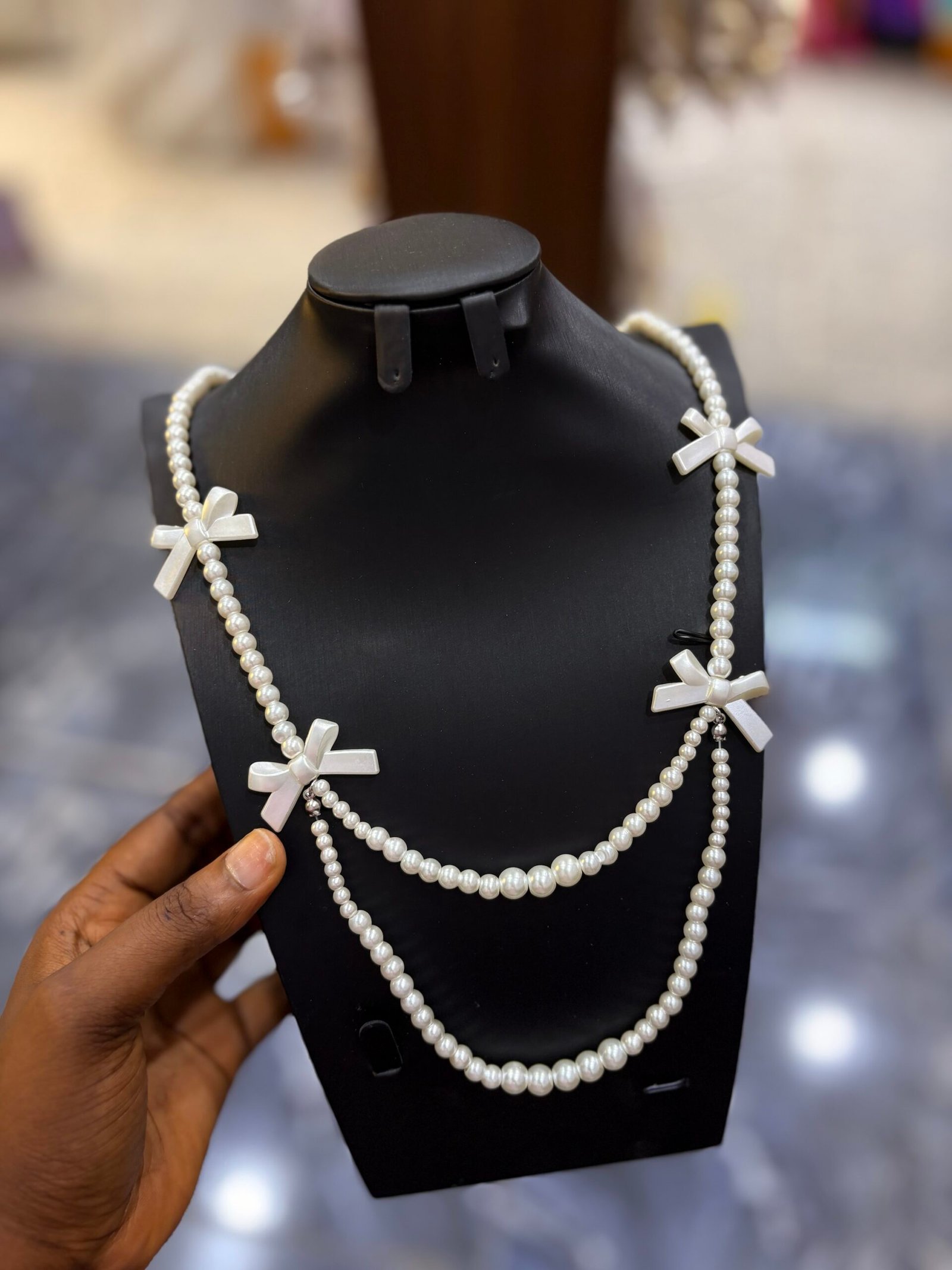 img_2665 BOWTIE PEARL - Image 1