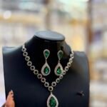 FASHION NECKLACE 1