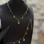TIT NECKLACE 25