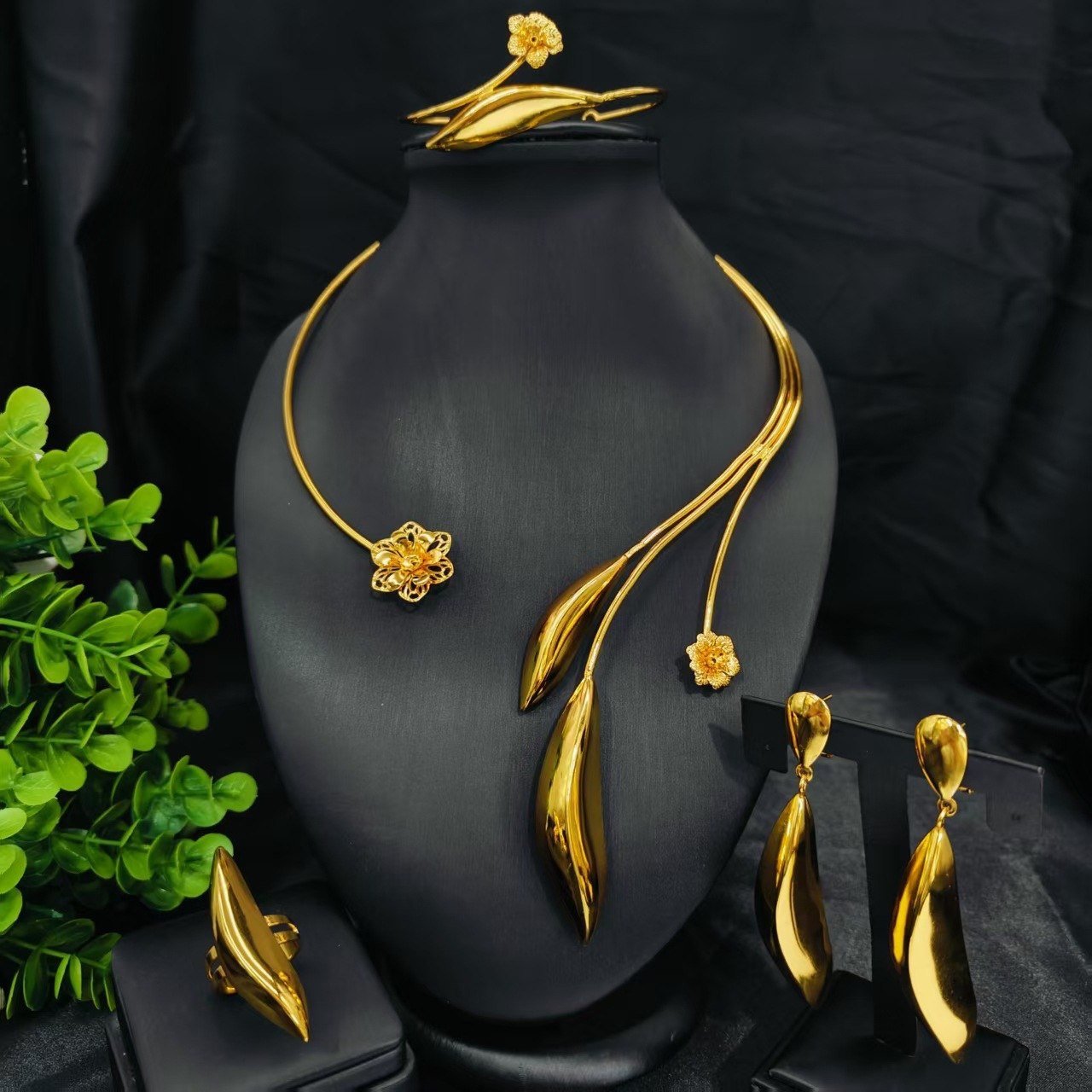 img_2831 24K GOLD PLATED JEWELRY - Image 1